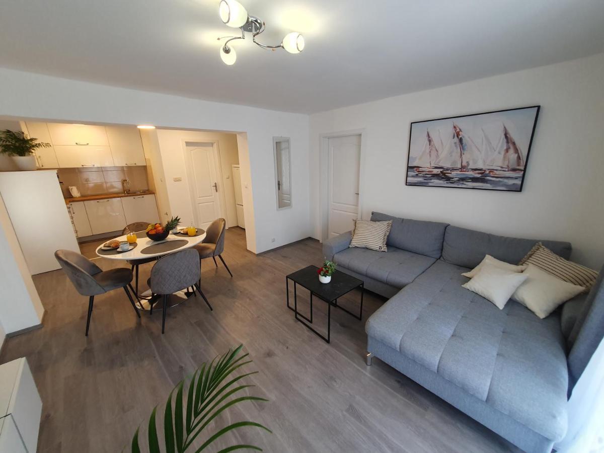Apartment Zvjezdana Trogir Exteriör bild